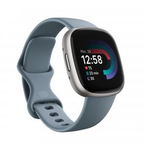 promo Google Fitbit Versa 4 Montre connectée sport avec GPS intégré et jusqu’à 6 jours d’autonomie de batterie - compatible avec Android et iOS, Bleu cascade/aluminium platine