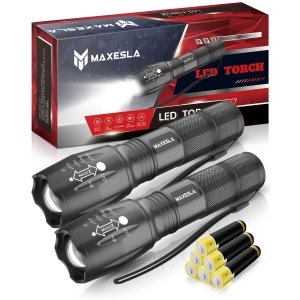 promo Maxesla Lampe Torche LED 2000 Lumens, 2024 Lampe Torche LED Super Lumineuse, Puissante Alimentée par Pile, Zoomable, Résistante à l'eau, IP65 Lampe de Poche Tactique, Camping en Plein Air, 6 Piles AAA