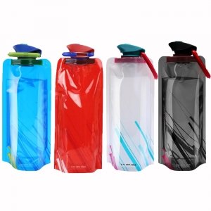 promo JunD Bouteille Pliable, 700ML Bouteilles d'eau Pliable Ensemble de 4 avec Crochet, Gourde Pliable, Bouteille Plate, Bouteilles d'eau Pliables Flexibles pour Voyager, Randonnée, Aventures