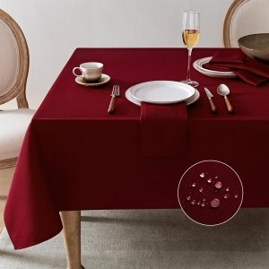 promo Softalker Nappe Rouge 140x240 cm-Nappes rectangulaire idéale pour dîner de Noël,réceptions ou célébrations.Décor élégant,imperméable,Anti-Huile,Anti-Taches,Excellent Choix de Cadeau.