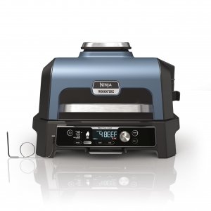 promo Ninja Woodfire Pro Connect XL Barbecue Électrique & Fumoir avec Contrôle d'Application, 2 Sondes, Grille, Housse, Revêtements & Brosse, Grill & Friteuse sans huile 7-en-1, Bleu & Noir OG901EUAMZ