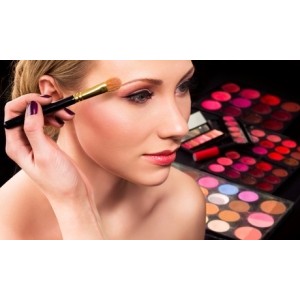 promo Pour 2 personnes : cours d auto-maquillage d 1h30