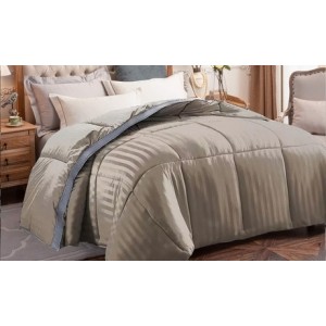 promo Couette chaude Luxe taupe : 240 x 260 cm