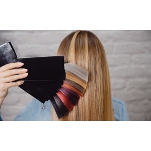 promo Shampoing coupe brushing et couleur ou mèches valables sur cheveux longs